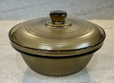 Seltene 70er Arcopal France Fumé Jardiniere' strukturierte Auflaufform Deckel braun grau 