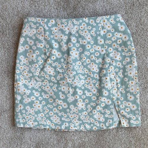 wild fable Mint Daisy-Print Mini Skirt sz 4