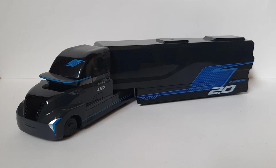 DISNEY CARS CAMION di JACKSON STORM + CAR Pixar HAULER sfuso camion nero maclama - Immagine 4 di 4