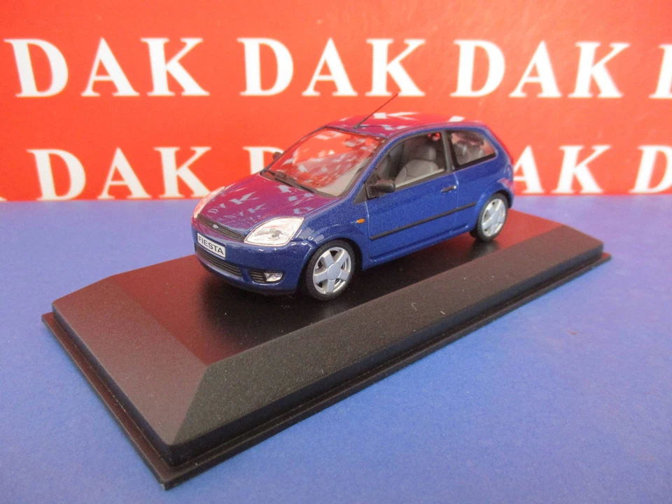 Die cast 1/43 Modellino Auto Ford Fiesta Mk.V 2 doors Blue M. 2002 - Immagine 2 di 4