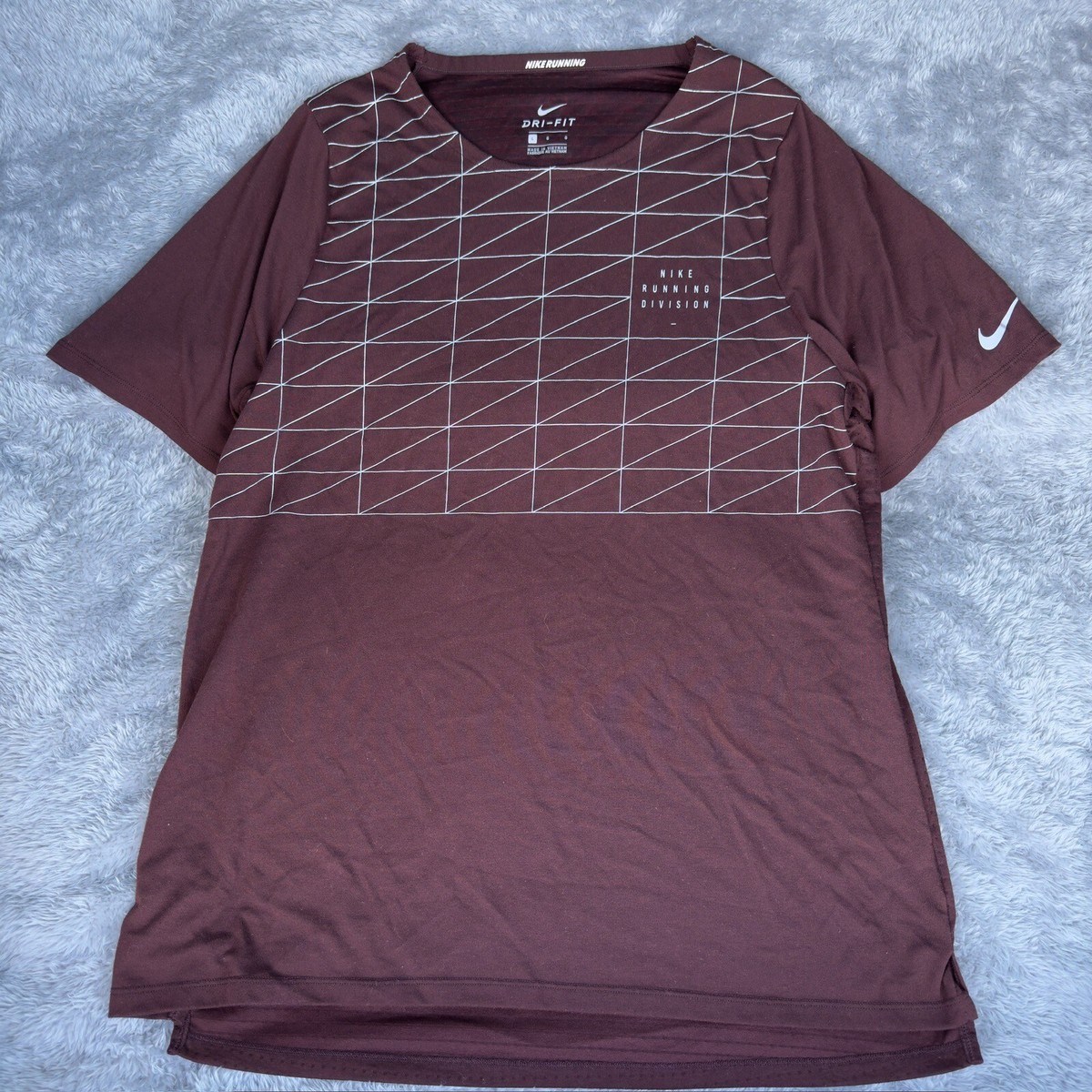 Nike DRI-FIT バーガンディ シャツ Nike Golf Men's Burgundy Tech Basic Dri-FIT S/S Polo