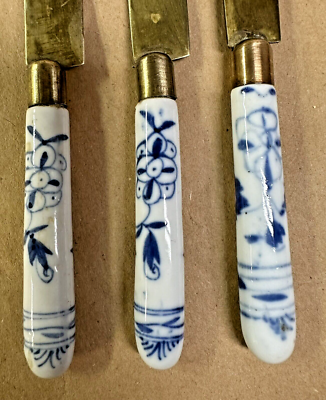 Vintage Uchatius Bronce Germany Porcelain Blue And White Bronze