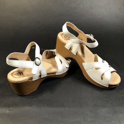 womens wooden clog sandals