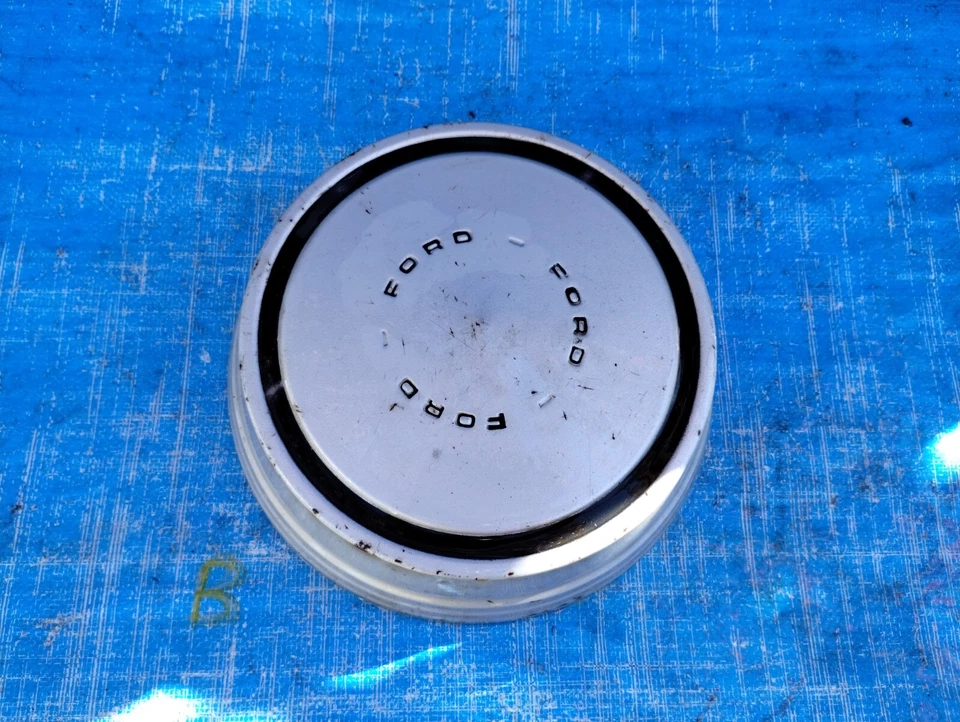 Ford F250 F350 1975 1976 1977 12" camión plato tapacubos E350 Econoline  Foto 4 de 4