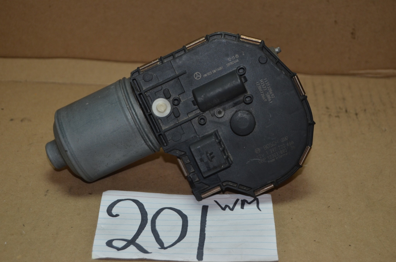 13 Mercedes C250 C300 C350 C63 FRONT Used front Windshield Wiper Motor #201WM