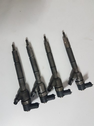 4PCS Diesel Fuel Injector 0445110278 33800-4A600 Compatible Bosch Hyundai D4CB - Foto 1 di 2