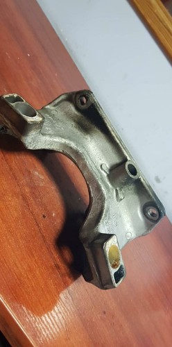 BMW 5 E60 525 i Getriebehalter Halterung 6776523 3.0 Benzin 160kw 2007 10626045