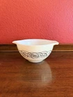 Vintage Pyrex Golden Scroll 441 Cinderella Dip Bowl 1.5pt Excellent