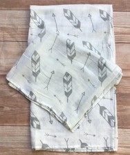 Nursing Baby Cover Car Seat Swaddle Blanket Breastfeeding White Gray Feather