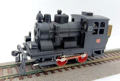 kleine Dampflokomotive 12 der  DB getestet sehr gut Mehano Modelleisenbahn
