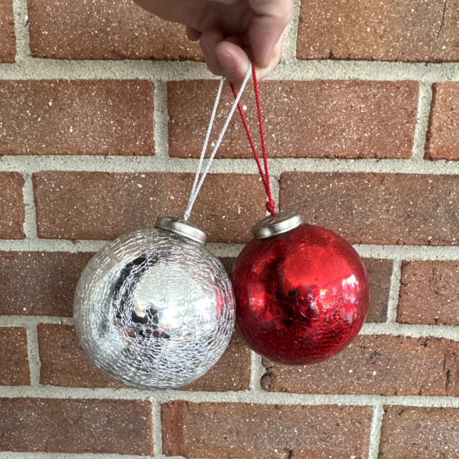 2pc Crackle Glass Christmas Hanging Round Bauble Ornaments Red & Silver