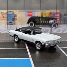 1/64 Hot Wheels Limited Edition 1969 69 Chevy Chevelle SS 427 White w/ Black Top