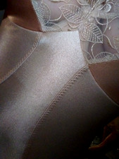 VTG SATIN SHINY EMBRD OBG ALL IN 1 PANTIES BRA NIP TUCK GIRDLE GOLD SHAPER LDD