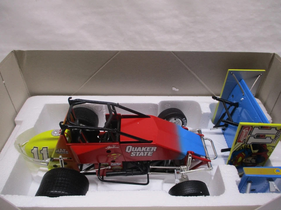 1999 Action Steve Kinser Quaker State Superman Sprint Car Xtreme 1/18 - Image 2 of 3