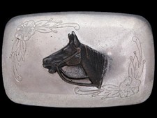 JK23123 VINTAGE 1970s HORSE'S HEAD WESTERN STYLE SILVERTONE BELT BUCKLE