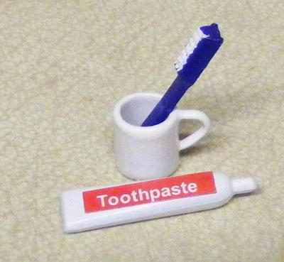 Tumdee 1:12 Miniatur Zahnpasta Bürste Und Becher Set Badezimmer - Bild 1 von 4
