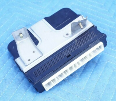 2003-2005 Lexus LX470 Skid Control Computer | 89540-60390 | OEM