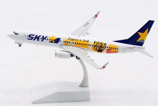 1:200 JC Wings SKY BOEING 737-800 Passenger Airplane Diecast
