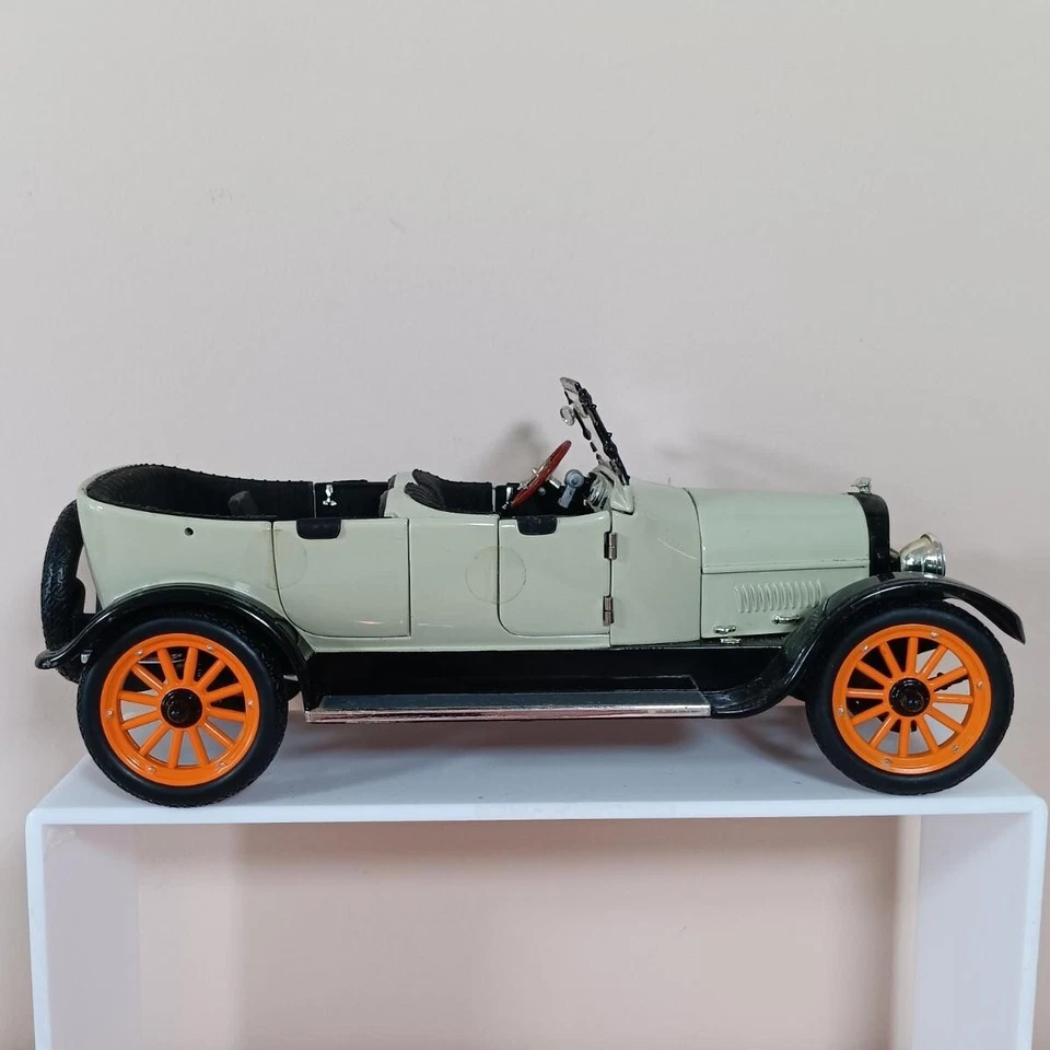 1910 Cadillac Roaster, 1934 Packard, 4 Vintage Cars Collection by Franklin Mint - Image 3 of 4