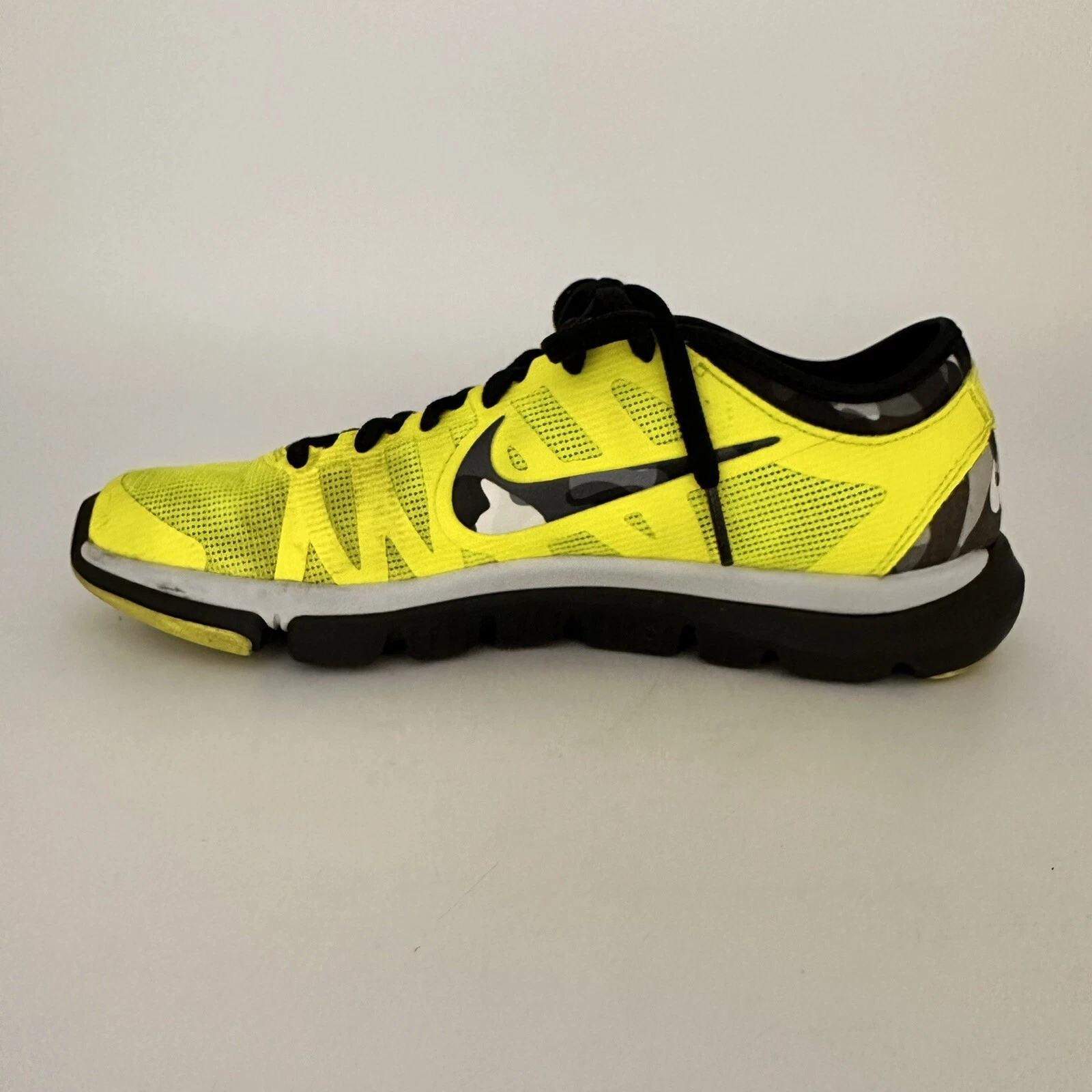 Nike Flex Supreme TR 3 chaussures femme 8 noir camouflage jaune néon entraînement de course