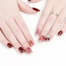 reuseable pre-glued nails