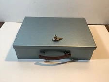 Metal Lock Box Safe w/ Keys Apx 13”x 9”x 3” Fireproof & water resistant safe box