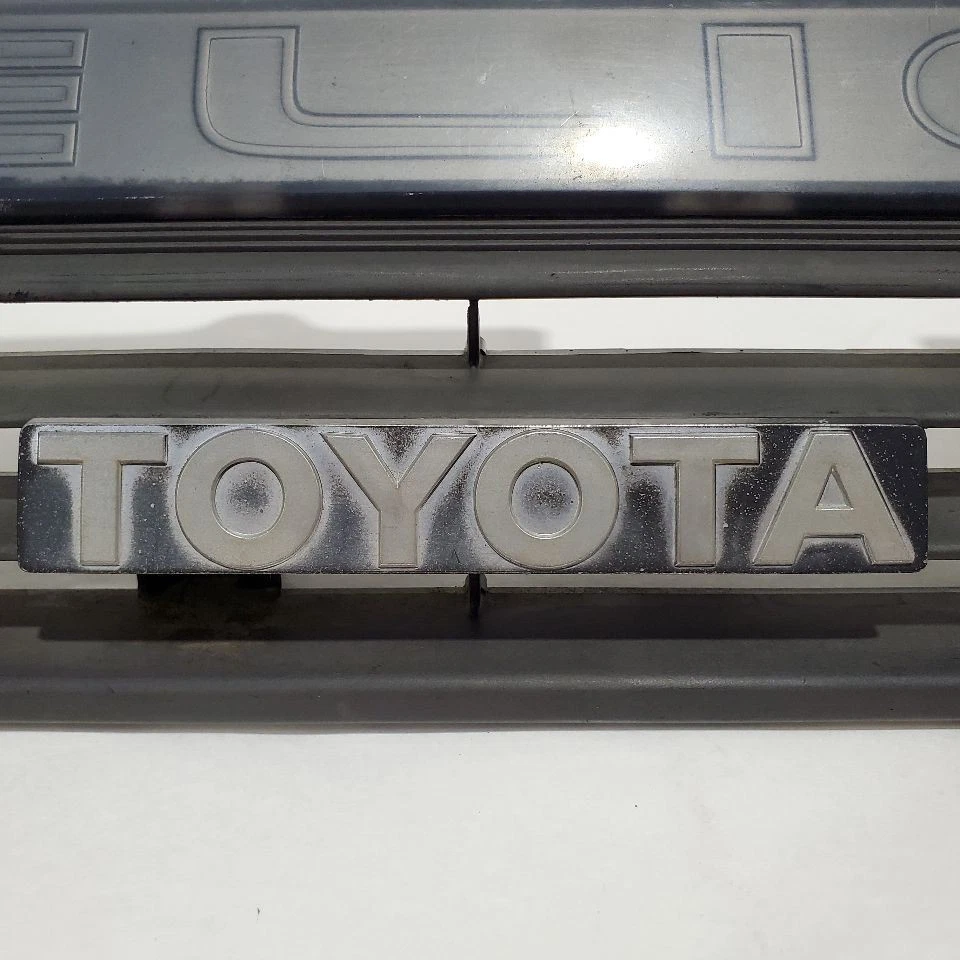 1988 1989 Toyota Celica OEM Upper Grille Has Imperfections - Image 4 of 4