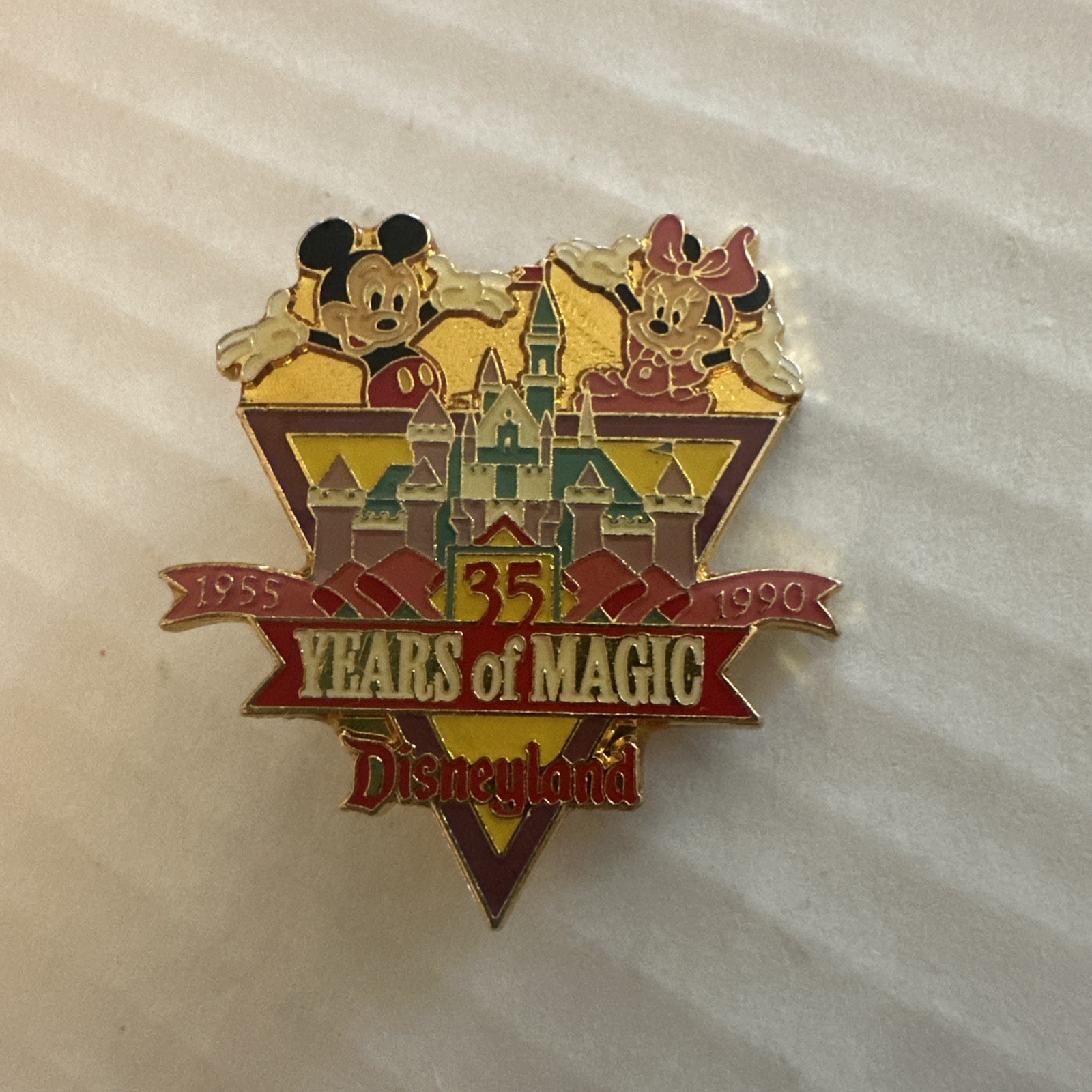 1990 Disneyland Anniversary 35 Years of Magic- Mickey & Minnie Mouse Pin ES
