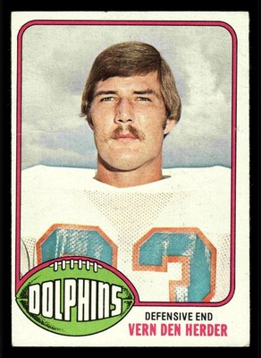 1976 Topps Vern Den Herder #15 - Miami Dolphins