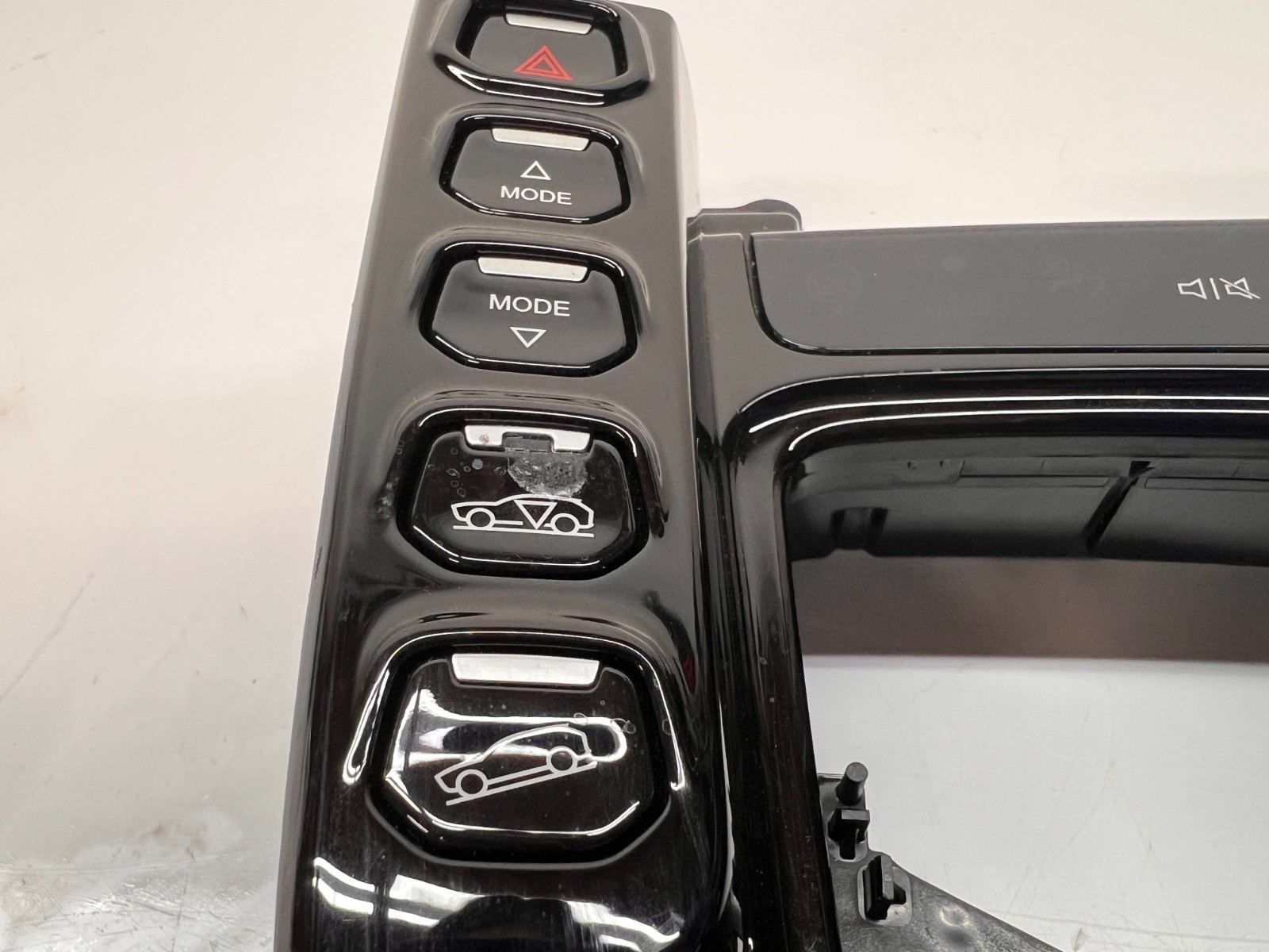 ASTON MARTIN DBX 707 CENTER CONSOLE CONTROL SWITCH OEM MY83-13D730-AC