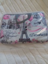 New laptop's case Eiffeil Towel