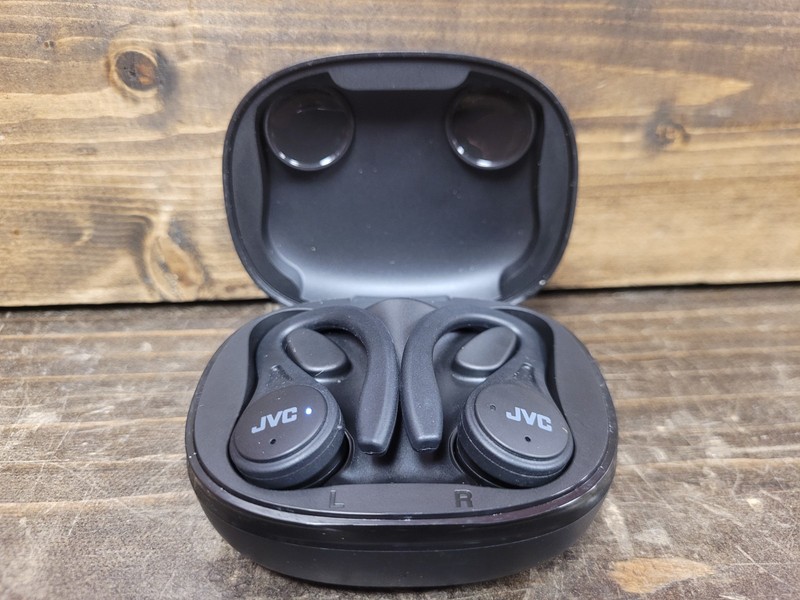 JVC BT Headphones (HA-EC25T) L/R EARBUDS & CHARGING CASE