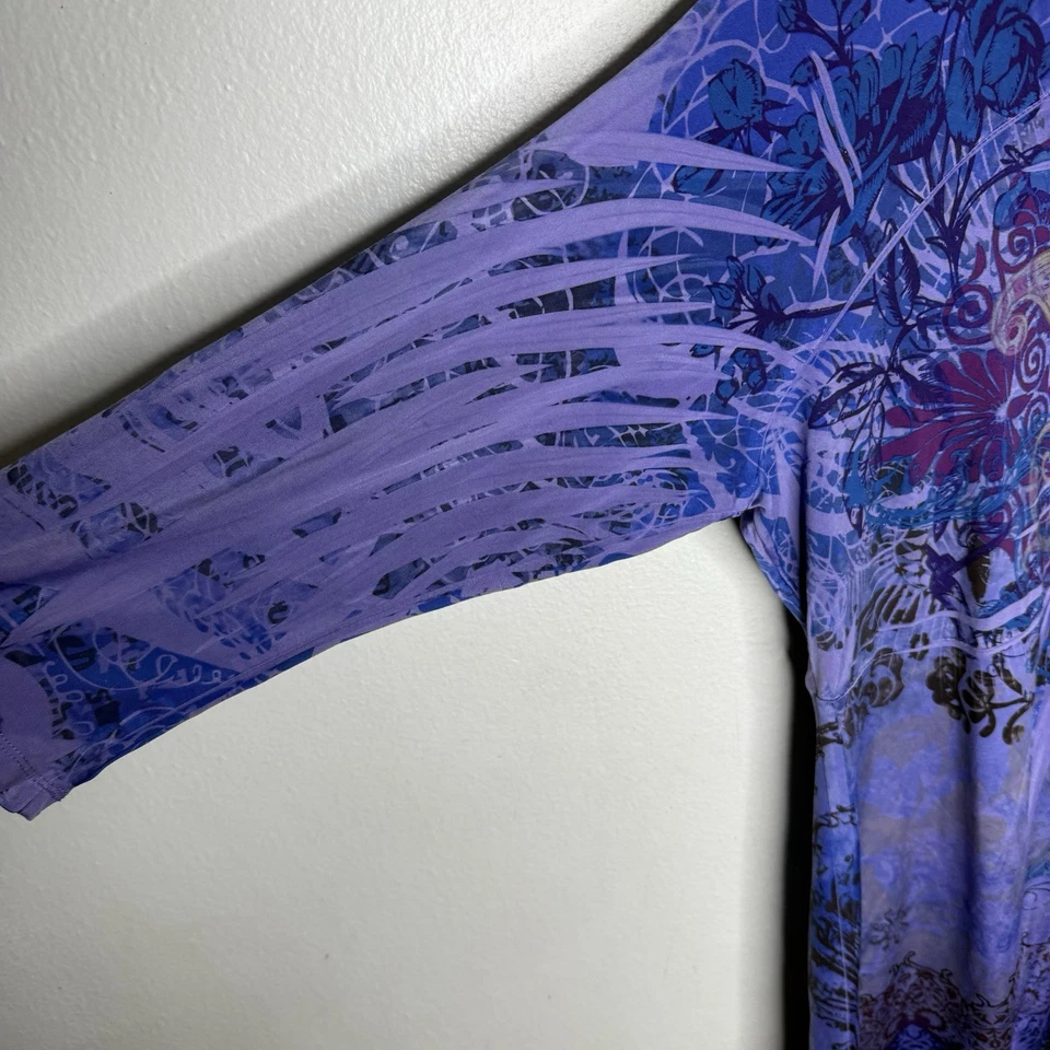 Camiseta One World roxa decote em V enfeitada elástica boho túnica feminina GG artística - Imagem 4 de 4