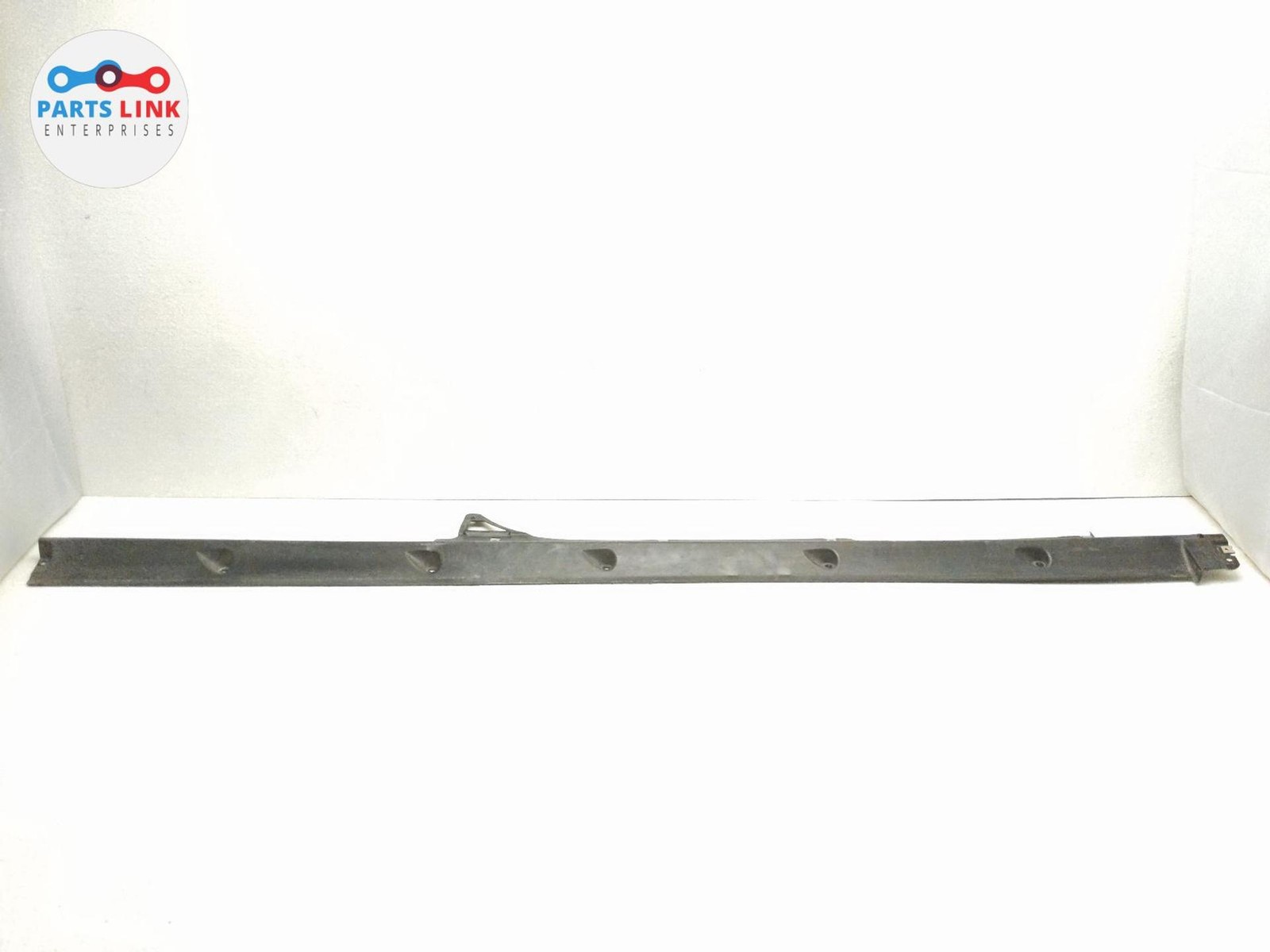 2016-20 BENTLEY BENTAYGA LEFT ROCKER PANEL MOLDING SPLASH SHIELD UNDERBODY TRIM