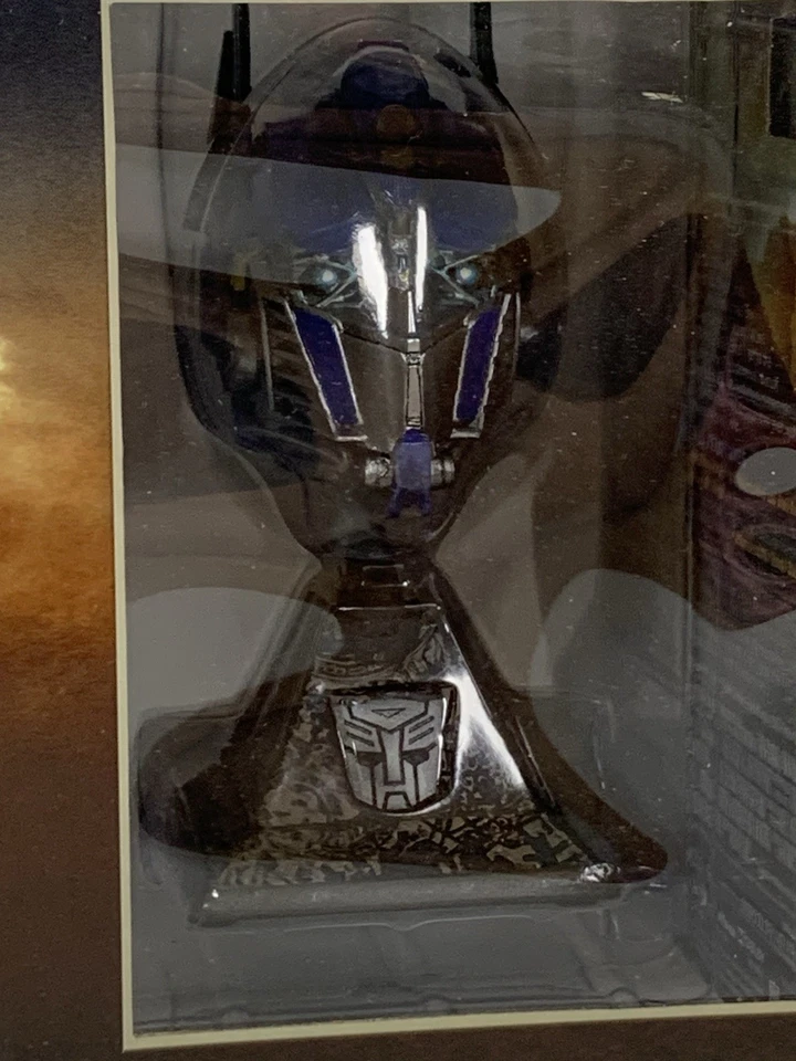 2009 Hasbro Transformers Revenge Of Fallen Limited Edition Blu Ray Gift Set  NEW - Image 2 of 4