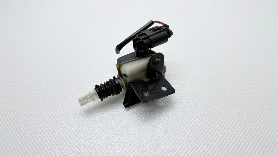 2005-2012 PORSCHE CAYMAN HOOD LATCH LOCK SAFETY CATCH & BRACKET 99662411901 OEM - Image 4 of 4