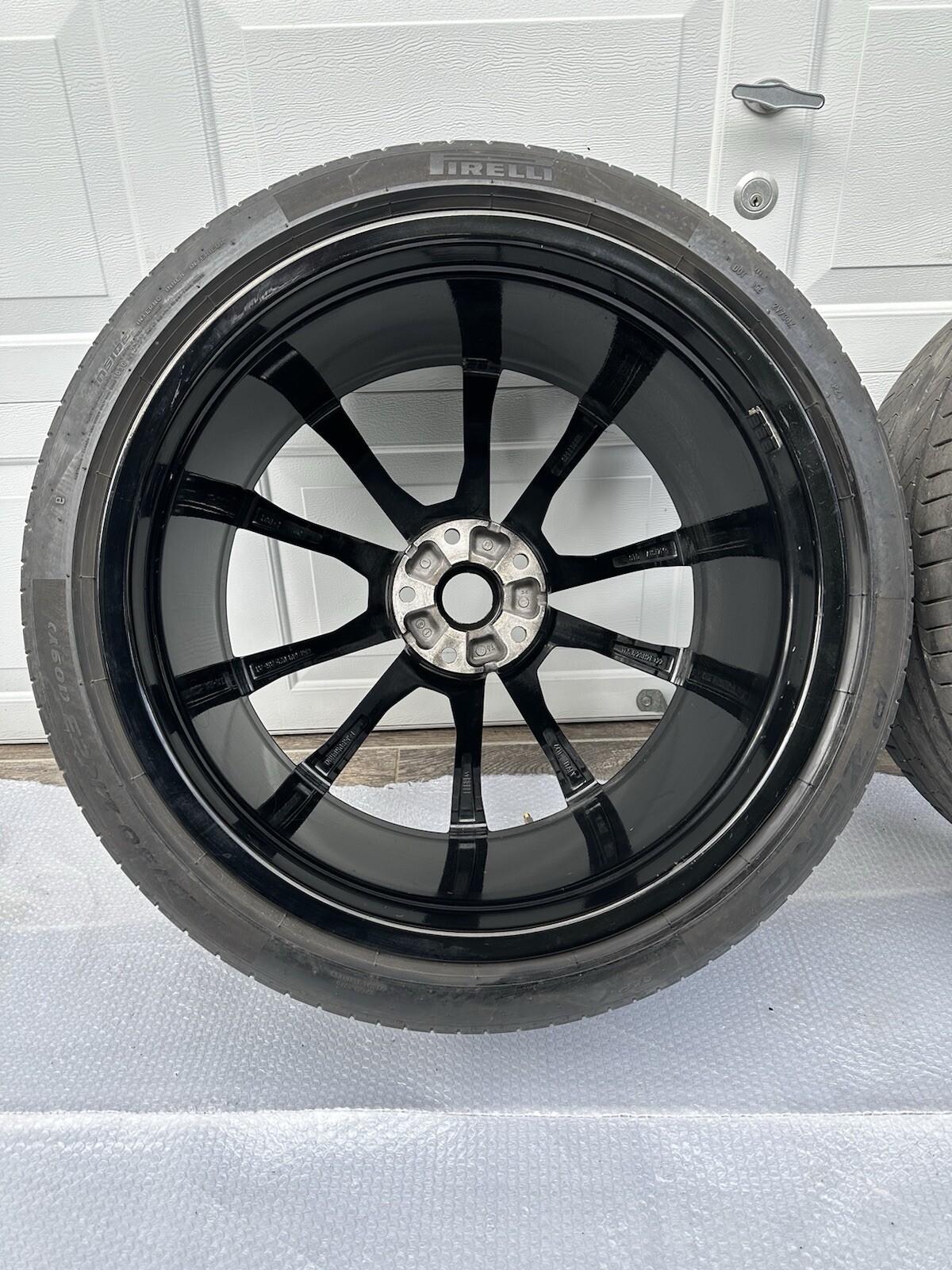 OEM 23" LAMBORGHINI URUS RIMS WHEELS TIRES GENUINE SET OF 4 BLACK RIMS TPMS
