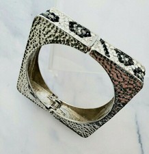 LEOPARD PRINT Rhinestone Clear and Black Silver Tone Fashion Bracelet *Blingy*