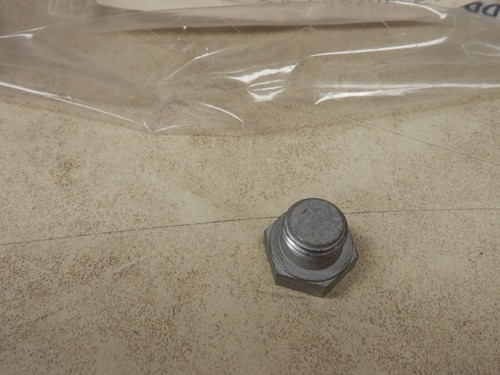 Genuine OEM DDE N007604014110 Detroit Diesel Screw Plug FREE SHIPPING - Picture 4 of 4