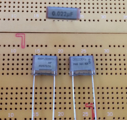 22nF 47nF 150nF 220V ac 400V dc Metallised Paper Capacitor Kemet PME261K - Picture 3 of 4