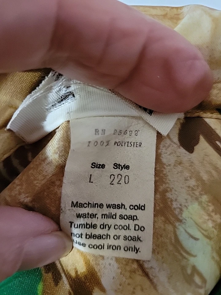 Camisa masculina vintage Royal Hawaiian EUA/Havaí Aloha floral SURFER 48" (L) POLY - Imagem 4 de 4