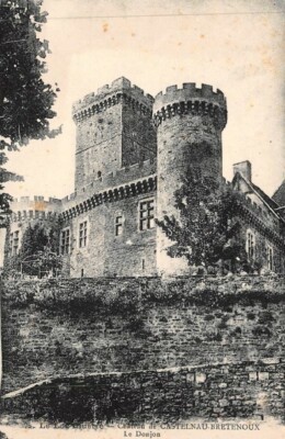 Castle of CASTELNAU-BRETENOUX - le Donjon 