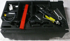 Bordwerkzeug Wagenheber Warndreieck Abschlepp&ouml;se Box Mercedes ML W164 164