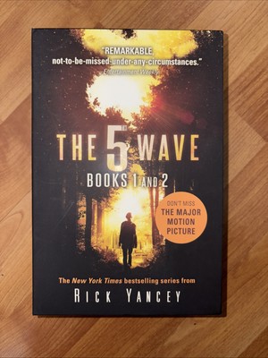5th Wave Books 1 and 2 by Rick Yancey (2015, Trade Paperback / Boxed Set)