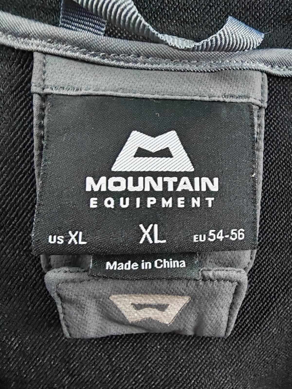 Mountain Equipment Frontier Men's Hooded Soft Shell Jacket XL Grey Black image 4