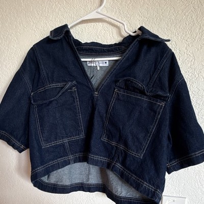 Zara Women s Blue Denim Cropped V-Neck Short Sleeve Top, Pockets, M