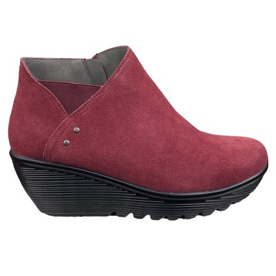 NWOT Skechers Parallel Ditto Burgandy Slip On Wedge Ankle Boot Size US 9.5