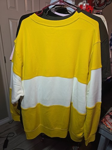 Nike Club French Terry Colorblock Crewneck Men's FB7848-709 Yellow White - Picture 2 of 3