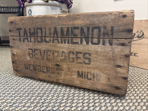 Caja de madera vintage de refrescos Tahquamenon Bebidas Newberry Michigan Caja de madera 1938 - Imagen 1 de 20