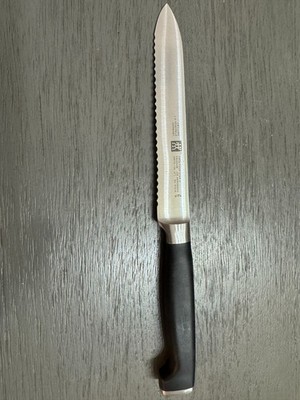 Zwilling J.A. Henckels 5'' Serrated Knife 30070-130 Twin Four Star II, Good Cond